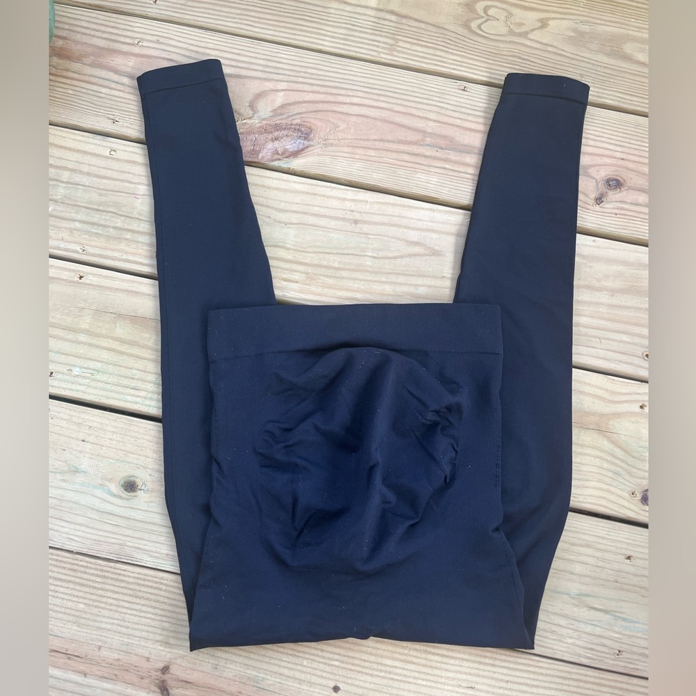 Black Blanqi maternity leggings. Size small.